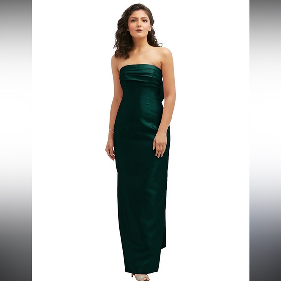 Alfred Sung Strapless Bow Back Satin Column Gown in Evergreen Size 0 - Picture 2 of 13